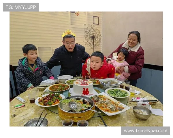 父爱如山！亚马尔父亲 39 岁生日晒合影：10 号传承，儿子未来可期(1)